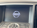 【メーカー純正ナビ】インテリアに溶け込むスタイリッシュな「専用設計」メーカーナビを装備♪視認性や操作性など基本性能にも優れ、より上質なカーライフをお楽しみいただけます。