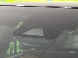 【トヨタセーフティセンス】走行中に前方の車両等を認識し、衝突しそうな時は警報とブレーキで衝突回避と被害軽減をアシスト。より安全にドライブをお楽しみいただけます。