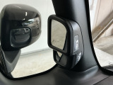 停車時や発進時、対向車とのすれ違いや路肩に寄せる時など、車両左側前方を確認するときに役立ちます♪