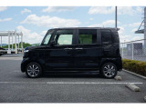 Honda SENSINGとは衝突を予測してブレーキをかけたり、前のクルマとちょうどいい距離でついていったりできる多彩な安心、快適機能を搭載した先進の安全運転支援システムです。