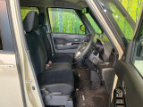運転席シート廻りは使用感も少なく、良好な状態となっています。丁寧に使われていたことがよくわかりますね。