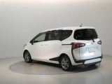 ご覧の車両以外にも多数のU-Carを展示販売しております。