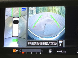 【アラウンドビューモニター】専用のカメラにより、上から見下ろしたような視点で360度クルマの周囲を確認することができます☆死角部分も確認しやすく、狭い場所での切り返しや駐車もスムーズに行えます。