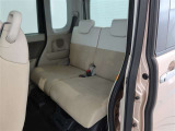 ゆとりある広々とした車内空間は、ドライブを始め買い物やレジャーなど、幅広く活躍します。一人でもみんなとでもお出かけを楽しみましょう!