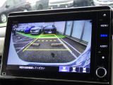 ◆◆バックカメラの画像です。ガイドラインがスムースな車庫入れをサポートいたします!車庫入れの安心感がアップしますね☆