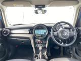 ◆LIBERALAは、輸入車選びの新たなスタイルを提案するインポート・セレクト・ブランドです。オーナー様となる方がクルマから直接感じる感性を第一にした、最良の一台との出会いをコーディネートいたします。