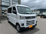 届出済未使用車を一人でも多くの方に提供できるよう専門スタッフがしっかりと説明し、相談にのらせていただきます。