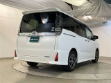 車検や点検・整備も大阪トヨペットにお任せください。お客様の快適なカーライフを長く安心サポートいたします。