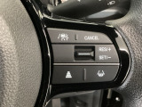 【アダプティブ・クルーズ・コントロール】予め設定した車速内でクルマが自動的に加減速。 前走車との適切な車間距離を維持しながら追従走行し、高速道路でのドライバーの疲労を軽減してくれる嬉しい機能付♪