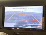 ●ガイドライン付きバックカメラ:不安な駐車もこれで安心!ガイドライン付きなので狭い箇所での駐車もラクラクです!