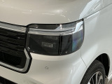 LEDヘッドライトは、点灯の瞬間から最大光量を発揮し、突然暗くなるトンネルなどでの安定感を高めます。