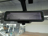 スマートルームミラー★車両後方のカメラ映像をミラー面に移して、いつでもクリアな後方視界を確保します♪