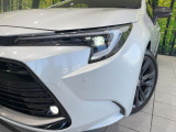 【LEDヘッドライト】悪天候や夜間走行時も良好な視界を確保し安心して運転できる高輝度LEDヘッドライトを装備!点灯速度が早く、消費電力も抑えられています。