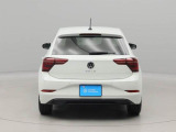 トランクルームの開閉方法は、VWのエンブレム部分が取っ手になります。