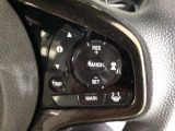 【アダプティブ・クルーズ・コントロール】予め設定した車速内でクルマが自動的に加減速。 前走車との適切な車間距離を維持しながら追従走行し、高速道路でのドライバーの疲労を軽減してくれる嬉しい機能付♪