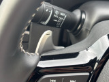 運転席手元でシフトダウンシフトアップが可能です