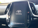 【メーカー純正ナビ】インテリアに溶け込むスタイリッシュな「専用設計」メーカーナビを装備♪視認性や操作性など基本性能にも優れ、より上質なカーライフをお楽しみいただけます。