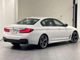 5シリーズセダン M550i xドライブ 4WD 