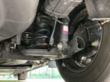 お車を安心してお乗りいただく為には、足回りの定期点検が欠かせません。サービスサポート(有償保証)では無料点検もご提供しており、安心のカーライフをお過ごしいただけるサポート体制が整っています。