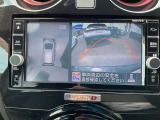 【アラウンドビューモニター】空から見下ろしているような視点で周囲を確認できます。スムースな駐車をサポートします♪