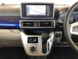 温度を設定すれば、自動で車内の温度管理をしてくれる優れものです♪ATミッションで運転楽々