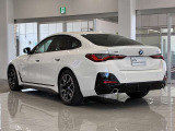 BMWを熟知したメカニックよる100項目の納車前点検☆ドイツ本国と同様の教育・訓練を受けたBMW専門メカニックが100項目にも上るポイントを徹底的にチェックいたします。
