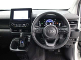 運転席廻りです。