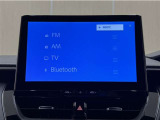 ディスプレイオーディオを装備。スマホと車をつなぐことで、これまでのナビに加えていろんなサービスが楽しめます。