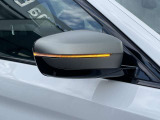 時を経ても深い魅力を放ち続けるBMW。より快適にお乗り頂くためにサポートプログラムをご用意しております。※認定中古車保証は登録日より最長4年間まで延長が可能です。(
