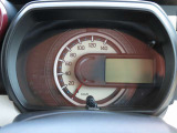 見やすいメーターで運転もしやすいです。