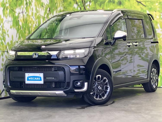 フリード 1.5 e:HEV クロスター 4WD