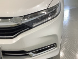 LEDヘッドライトは、点灯の瞬間から最大光量を発揮し、突然暗くなるトンネルなどでの安定感を高めます。