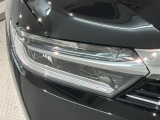 LEDヘッドライトは、点灯の瞬間から最大光量を発揮し、突然暗くなるトンネルなどでの安定感を高めます。