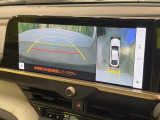 【パノラミックビューモニター】専用のカメラにより、上から見下ろしたような視点で360度クルマの周囲を確認することができます☆死角部分も確認しやすく、狭い場所での切り返しや駐車もスムーズに行えます。