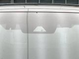 【トヨタセーフティセンス】走行中に前方の車両等を認識し、衝突しそうな時は警報とブレーキで衝突回避と被害軽減をアシスト。より安全にドライブをお楽しみいただけます。