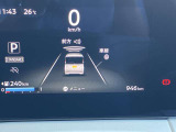 メーター内のディスプレイには運転をサポートするさまざまな情報を表示。