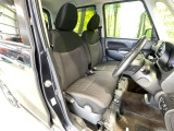 運転席シート廻りは使用感も少なく、良好な状態となっています。丁寧に使われていたことがよくわかりますね。
