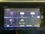 CD/DVDの再生はもちろん、ミュージックラック(録音機能)で、お手持ちのCDが録音できます。