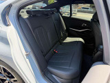 車両の詳細、ご質問につきましては、弊社営業スタッフまでお気軽にご連絡下さいませ。遠方のお客様には実車の詳細画像送信も承ります。お客様からのお問合せをお待ち致しております。