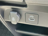便利な充電用USBジャックと12V電源ソケットを設置しております☆周辺機器の充電にご利用頂けます☆