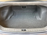 普段のお買い物や通勤、送迎等に十分な荷室スペースを確保しております。