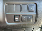運転席まわりの画像です。