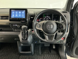 【前方視界】開放的な前方視界!運転がしやすく疲れにくいです♪窓が大きく、見通しがとっても良いおクルマですよ♪