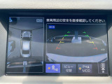 パーキングサポートシステム付きで車庫入れ楽々です