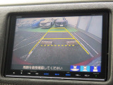 ◆◆バックカメラの画像です。ガイドラインがスムースな車庫入れをサポートいたします!車庫入れの安心感がアップしますね☆