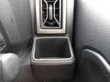 運転席ドリンクホルダー