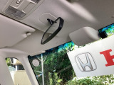 Hondaセンシング搭載!ミリ波レーダーと単眼カメラで、クルマの前方の状況を認識。ブレーキやステアリングの制御技術と協調し、安心・快適な運転や事故回避を支援する先進のシステムです!