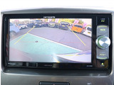 お車選びをお楽しみ頂けるよう、在庫車の展示スペースを十分に確保しております。