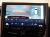バック時の運転をサポートするバックガイドモニター&パノラミックビューモニター