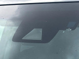 【トヨタセーフティセンス】走行中に前方の車両等を認識し、衝突しそうな時は警報とブレーキで衝突回避と被害軽減をアシスト。より安全にドライブをお楽しみいただけます。